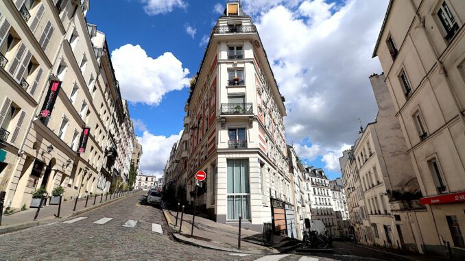 Rue Paris