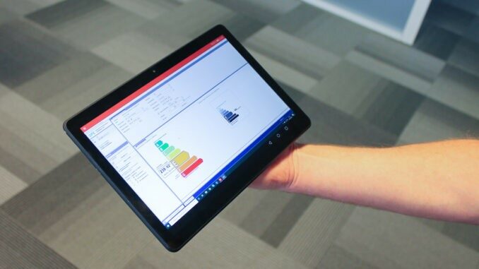 DPE-diagnostiqueur-tablette